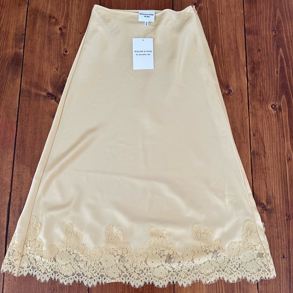Yellow skirt